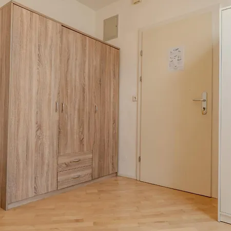 Whats-App Self Check-In - Leoben Apartments Leoben (Styria)