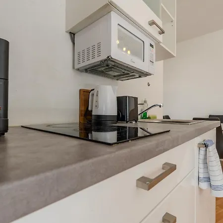 Whats-App Self Check-In - Leoben Apartments Leoben (Styria)